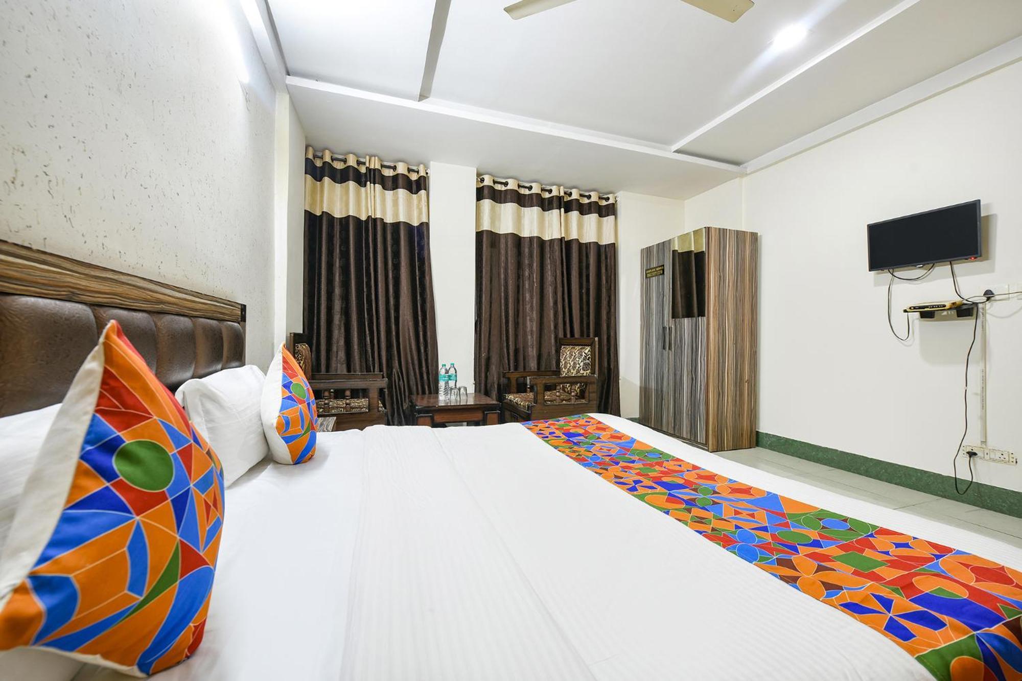 Fabhotel Ess Pee Grand Mohali Zewnętrze zdjęcie